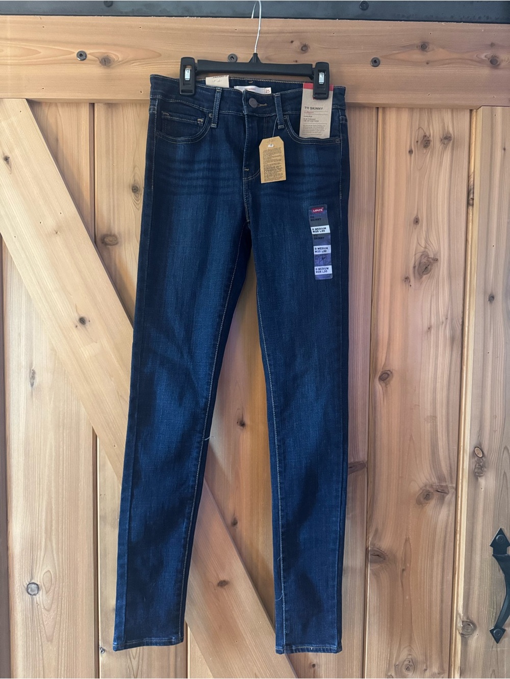 Levi's 711 Skinny Jeans